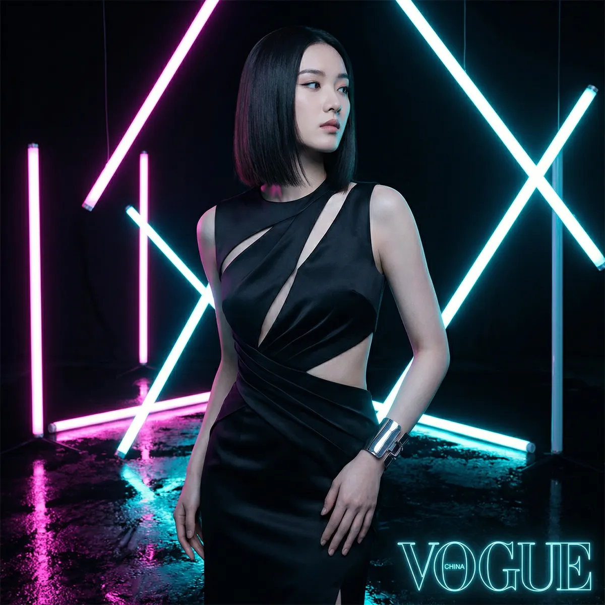 佐知子授乳哺乳 人气演员苏念卿写真
